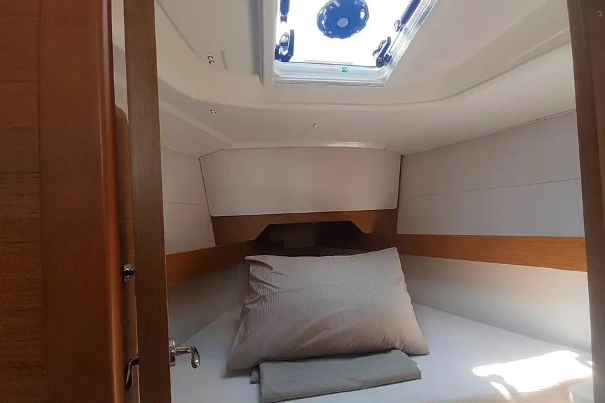 Cabin on Fig, a Jeanneau Sun Odyssey 349 sailboat at Pula, Croatia