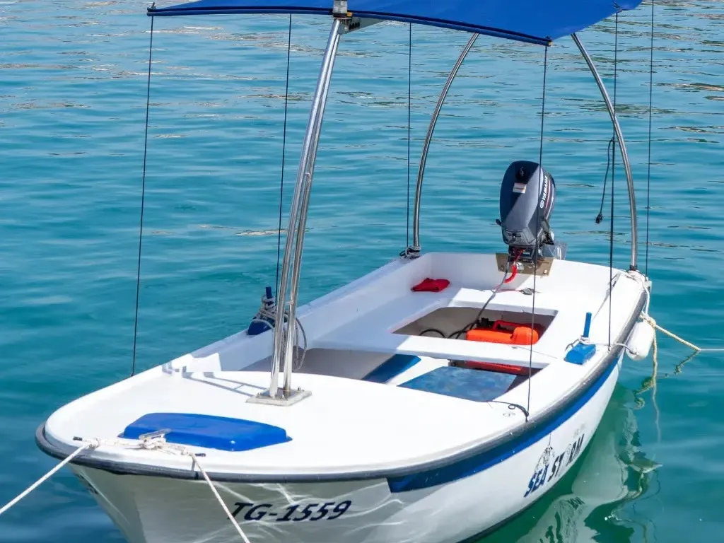 Pasara, a Motorboat motorboat at Grad Trogir, Croatia