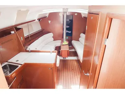 Salon of S/Y Ariadne, a Beneteau Oceanis 343 sailboat at Preveza, Greece
