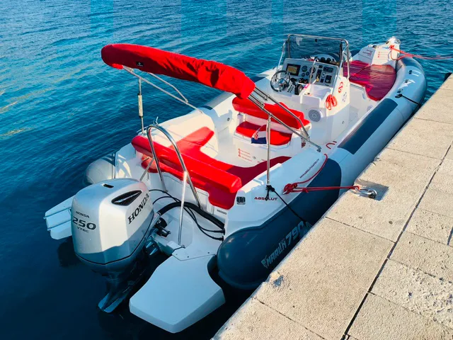 Exterior view of Marlin 790, a Marlin 790 Dynamic motorboat at Grad Trogir, Croatia