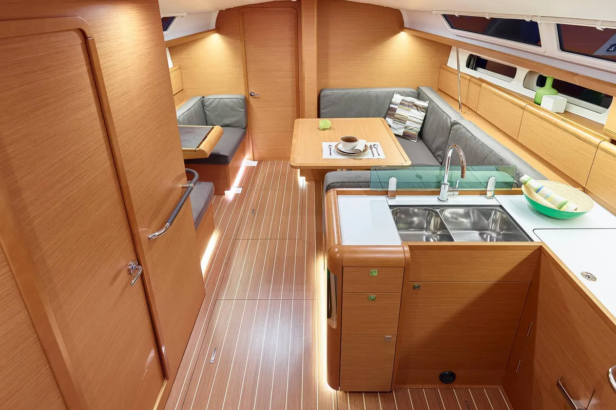 Salon of Kinthia, a Jeanneau Sun Odyssey 419 sailboat at Thessaloniki, Greece