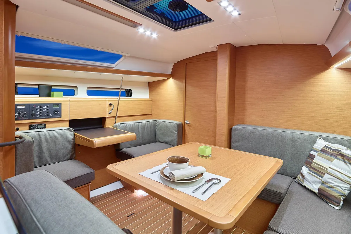 Salon of Kinthia, a Jeanneau Sun Odyssey 419 sailboat at Thessaloniki, Greece