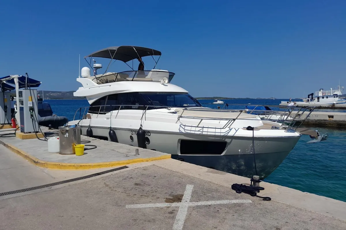 Exterior view of CALENI, a Bavaria Virtess 420 Fly motorboat at Grad Šibenik, Croatia