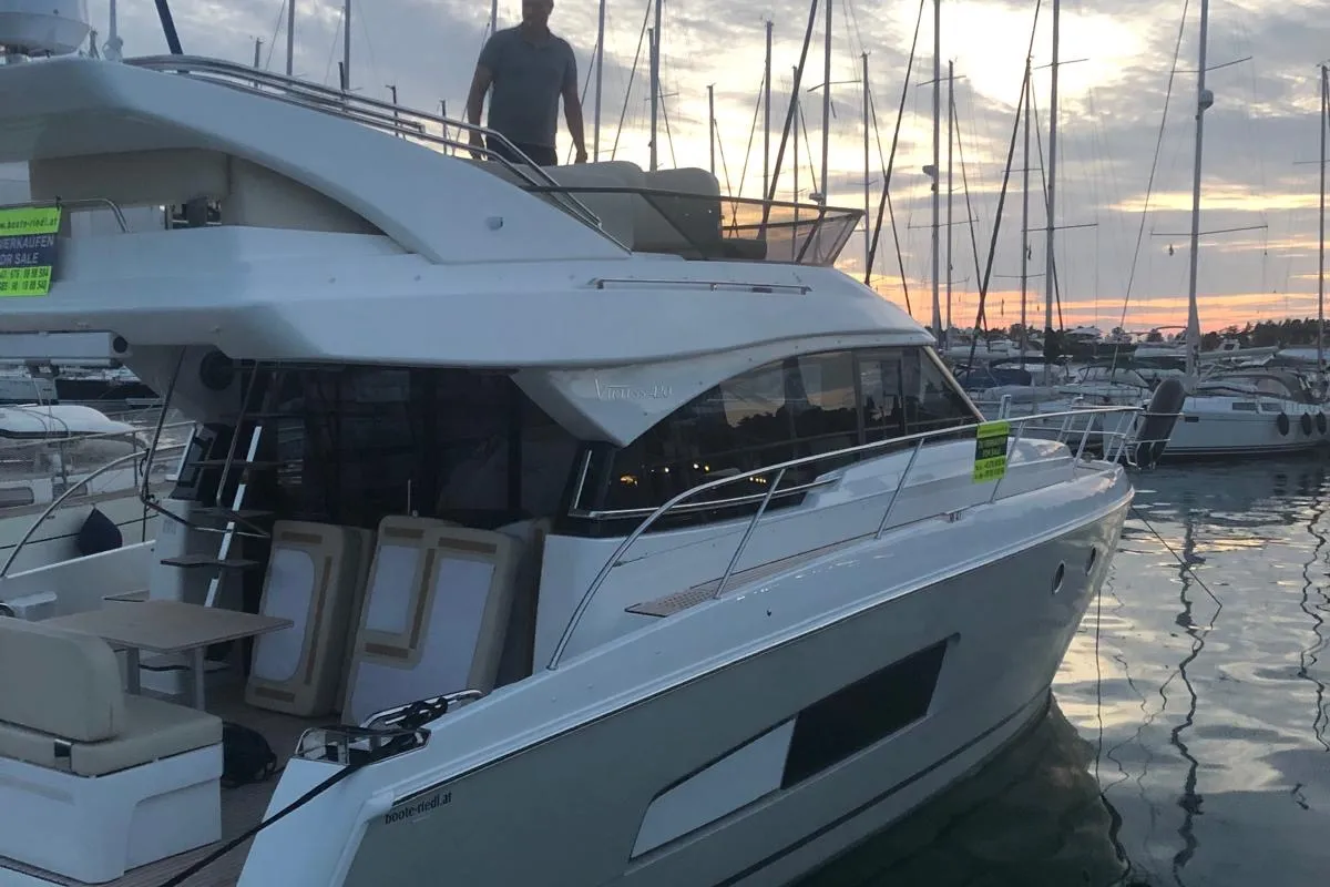 Exterior view of CALENI, a Bavaria Virtess 420 Fly motorboat at Grad Šibenik, Croatia