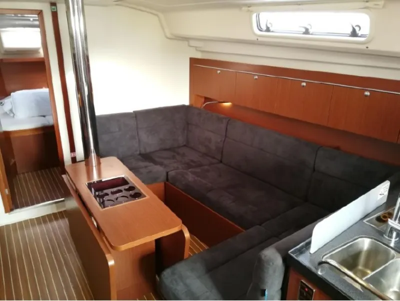 Salon of Mickey, a Hanse 415 sailboat at Primošten, Croatia