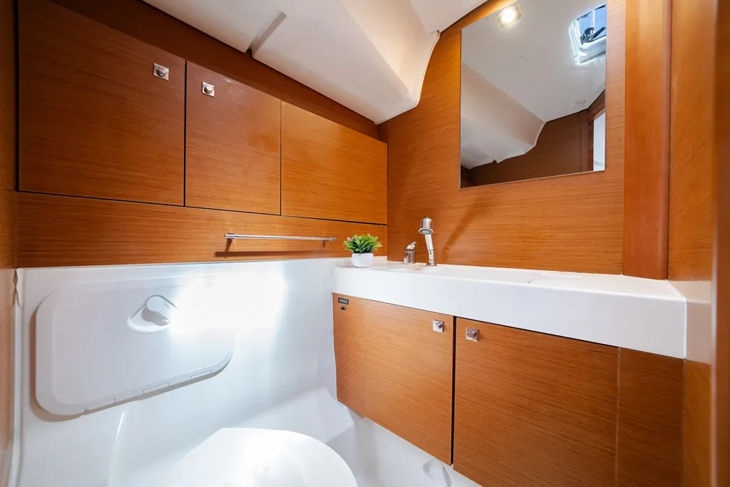 Cabin on Sofia, a Jeanneau Sun Odyssey 479 sailboat at Municipal Unit of Ellomenos, Greece