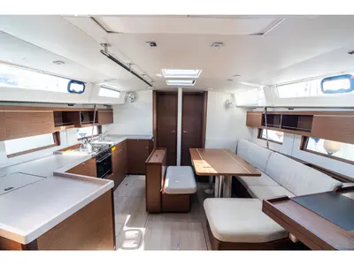 Salon of Pathos - Comfort Line, a Beneteau Oceanis 46.1 sailboat at Tonnarella, Italy
