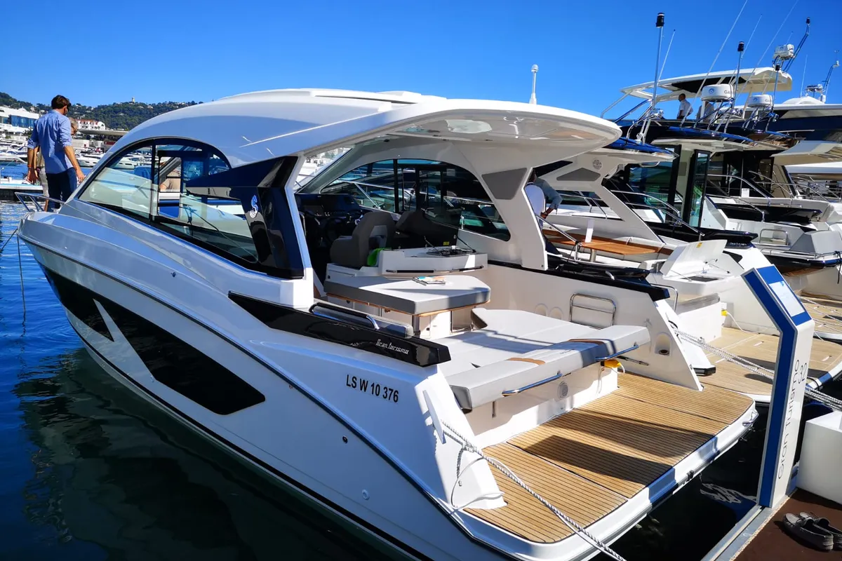 Exterior view of Speed, a Beneteau Gran Turismo 32 motorboat at Grad Pula, Croatia