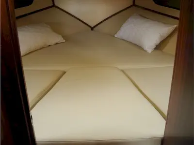 Cabin on Ana, a SAS - Vektor Adria 28 Luxus motorboat at Brbinj, Croatia
