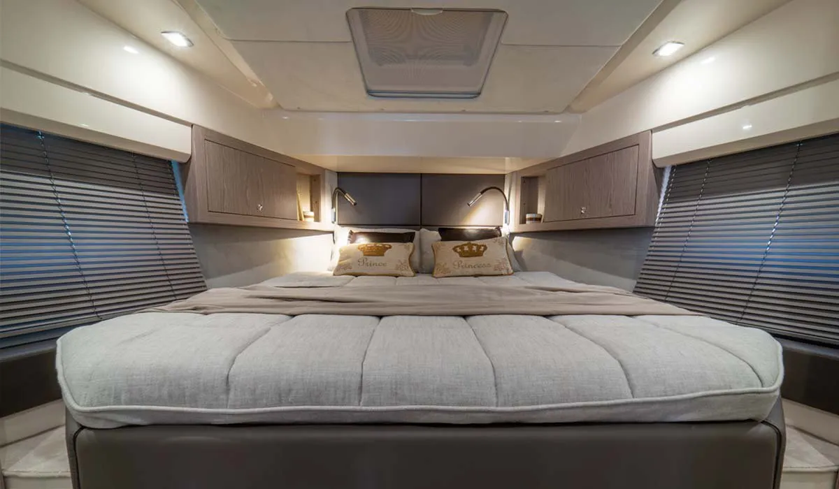 Cabin on Noa, a Sessa Fly 42 motor yacht at Općina Sukošan, Croatia