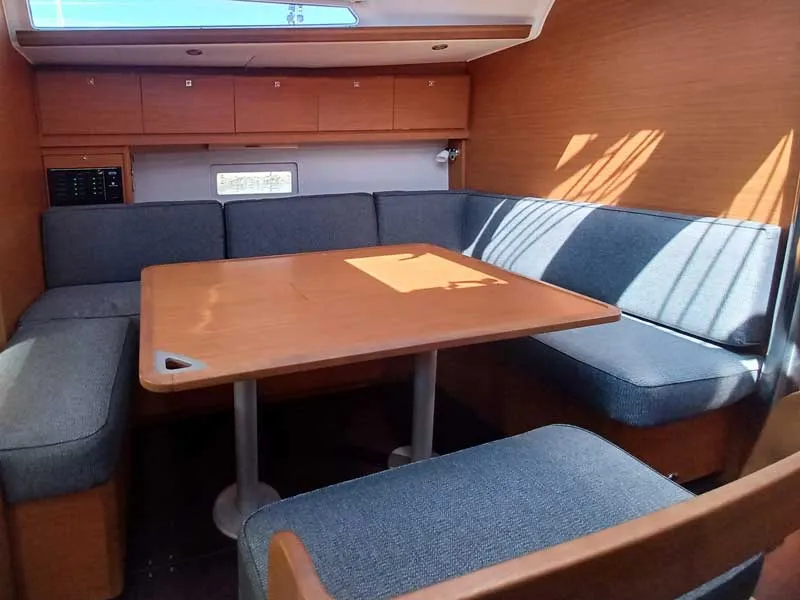 SunLuis, a Dufour 430 sailboat at Rodi Garganico, Italy