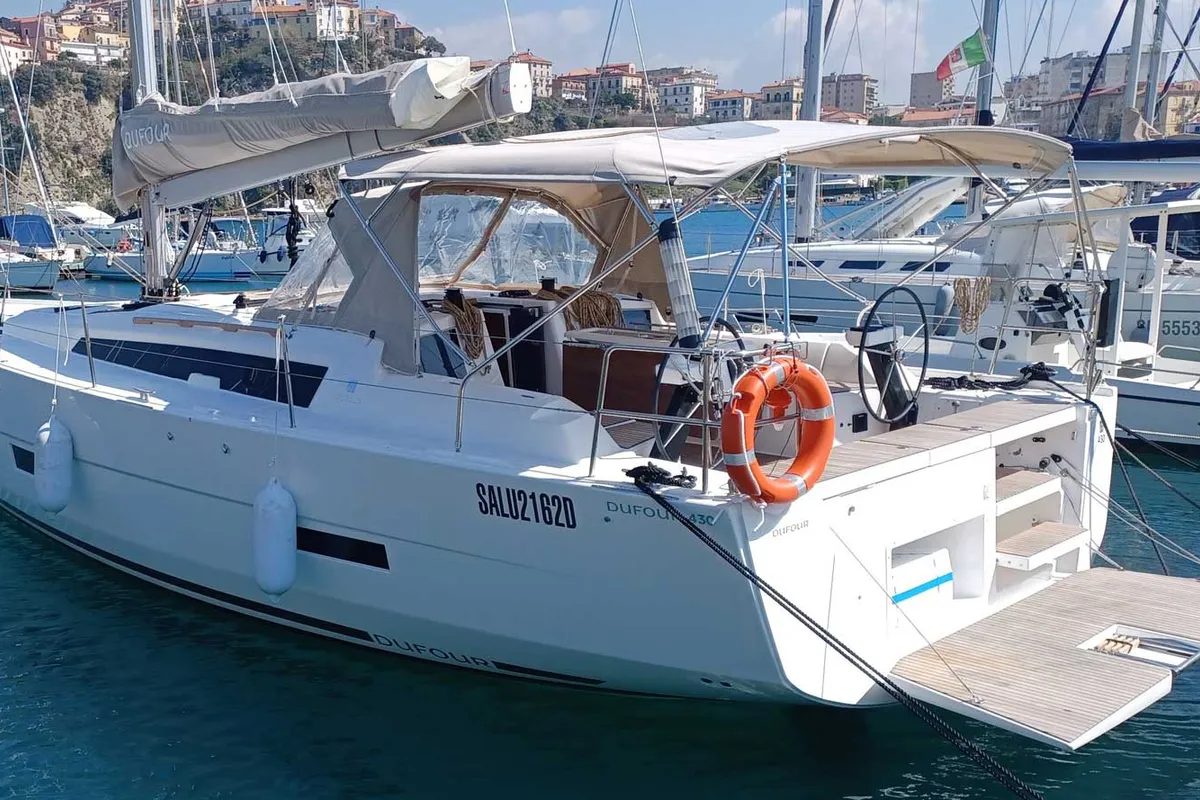 SunLuis, a Dufour 430 sailboat at Rodi Garganico, Italy