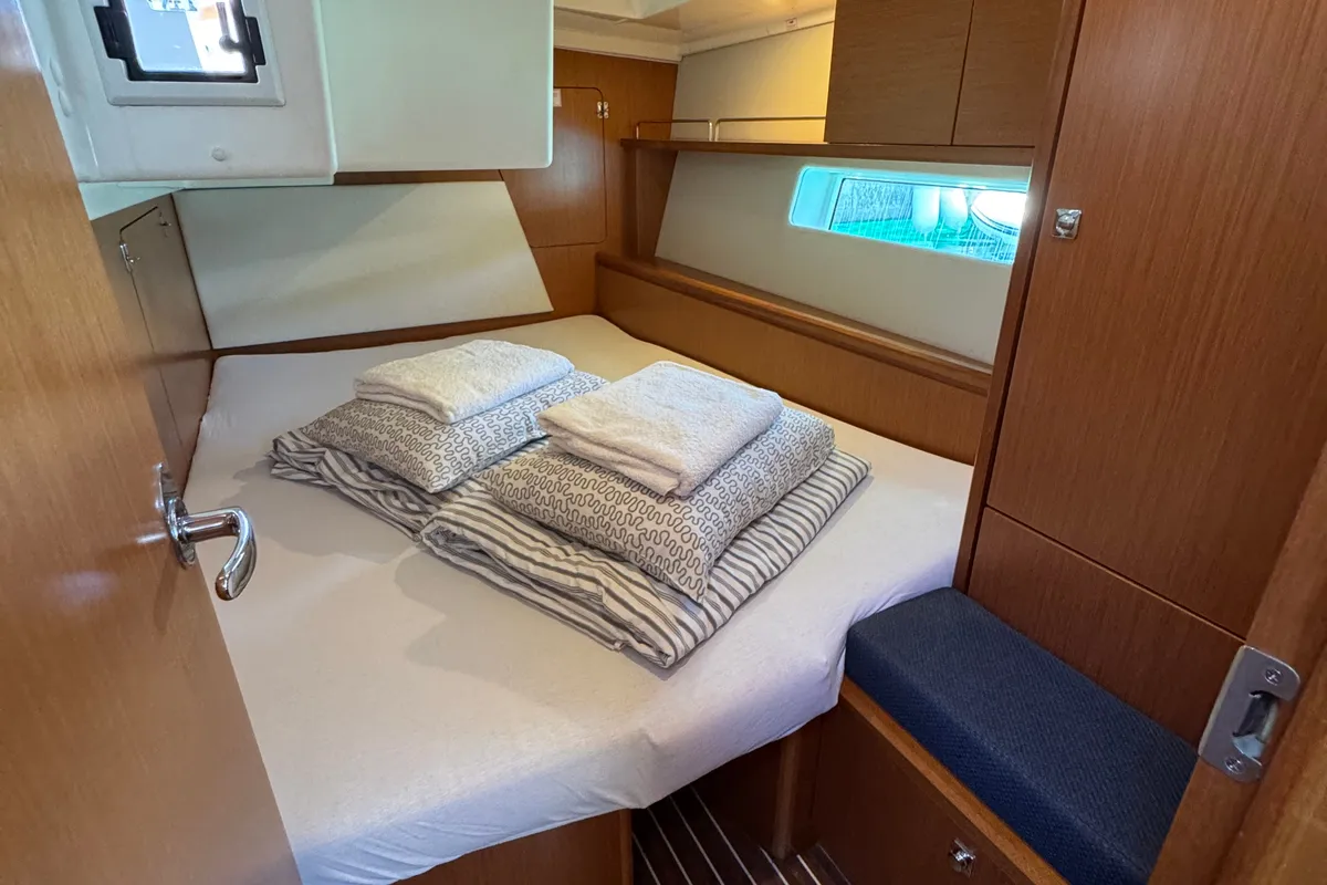Cabin on Nora, a Bavaria C45 sailboat at Općina Rogoznica, Croatia