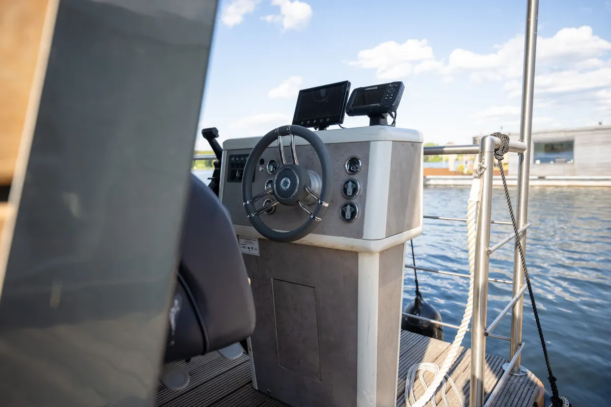 Cockpit of Brino, a Woma D13 motorboat at Fürstenberg, Germany