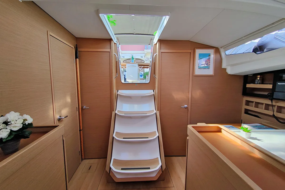 Sterenn, a Jeanneau Sun Odyssey 440 sailboat at Grimaud, France