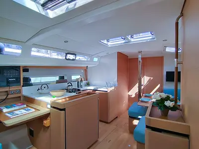 Salon of Sterenn, a Jeanneau Sun Odyssey 440 sailboat at Grimaud, France