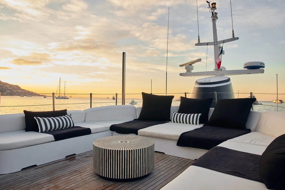 Sounion II, a Azimut Sounion II motor yacht at Athens, Greece