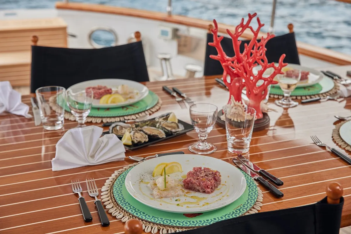 Sounion II, a Azimut Sounion II motor yacht at Athens, Greece