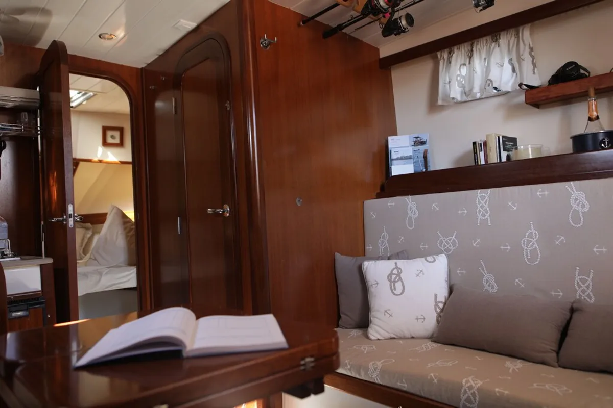 Salon of Gi&Gi, a Menorquin 100 motorboat at Pula, Croatia
