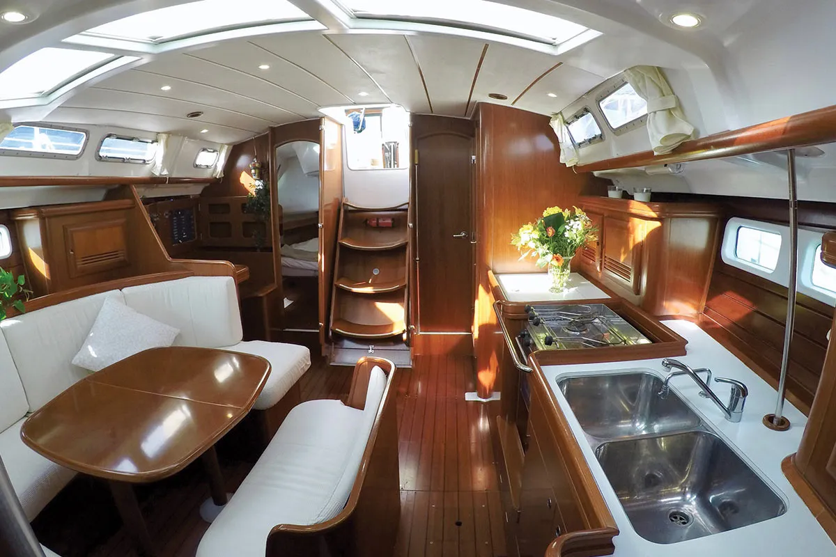 Galley of L'Alliance, a Beneteau Oceanis 423 sailboat at Hyères, France
