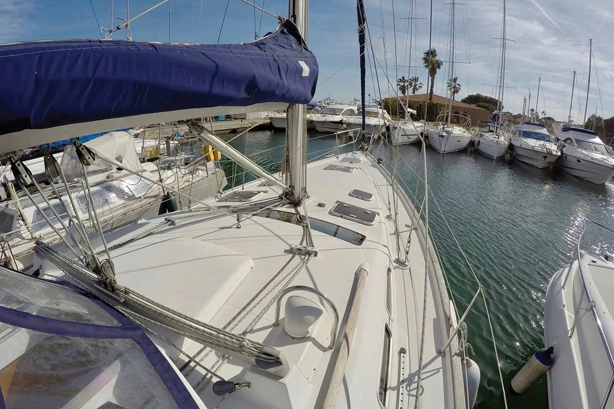 Deck of L'Alliance, a Beneteau Oceanis 423 sailboat at Hyères, France