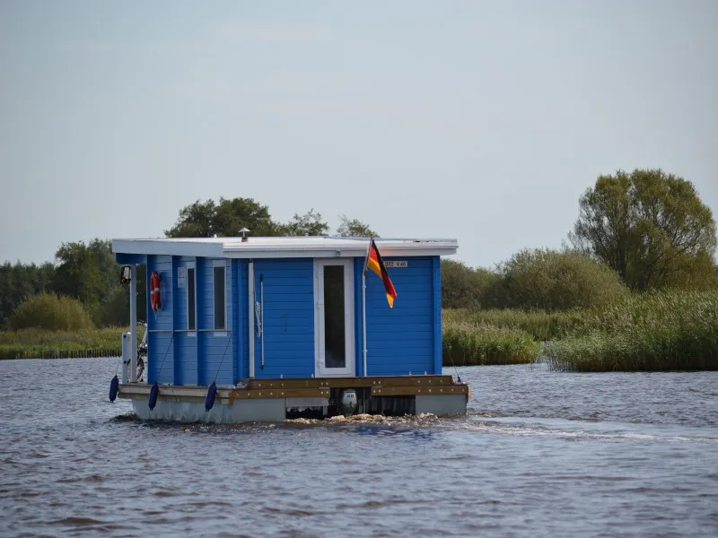 Exterior view of BunBo II, a De Drait Houseboat motorboat at Drachten, Netherlands
