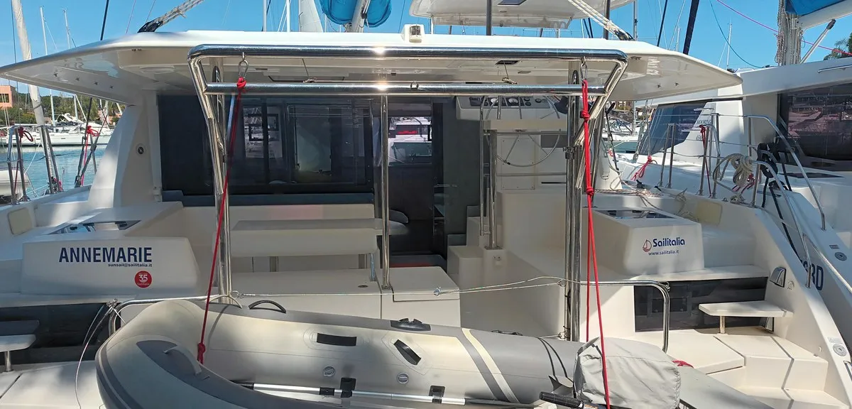 Annemarie, a Leopard 40 catamaran at Tonnarella, Italy