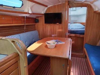 Salon of Guantanamera, a Bavaria 30 Cruiser sailboat at Yerseke, Netherlands