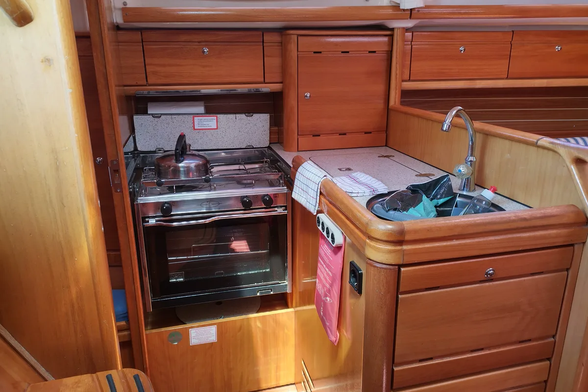 Galley of Guantanamera, a Bavaria 30 Cruiser sailboat at Yerseke, Netherlands