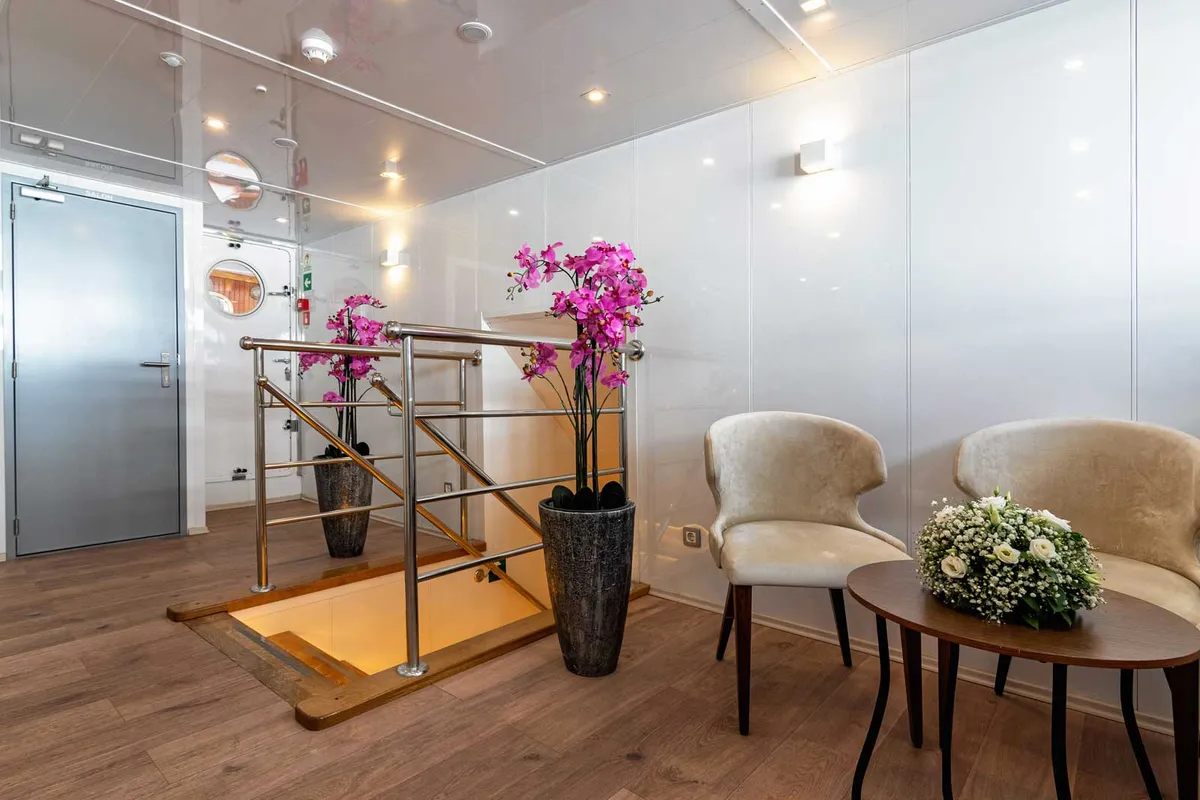 Salon of Suzana, a Gulet Luxury Motor Yacht motor yacht at Dubrovnik, Croatia