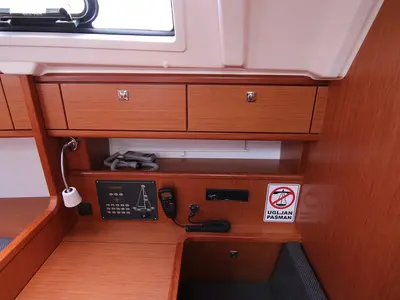 Salon of Patrizia, a Bavaria Cruiser 41 sailboat at Sukošan, Croatia