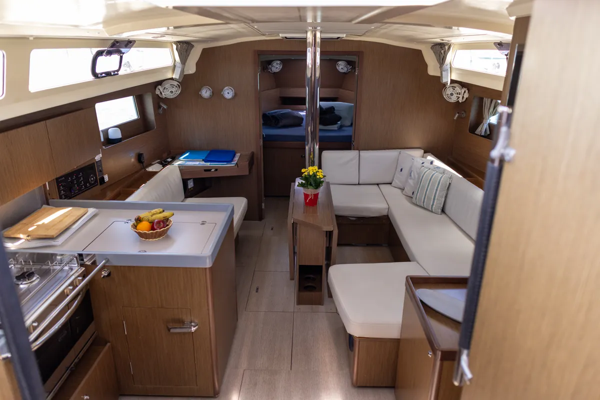 PASSEPARTOUT, a Beneteau Oceanis 41.1 sailboat at Port de Pollença, Spain