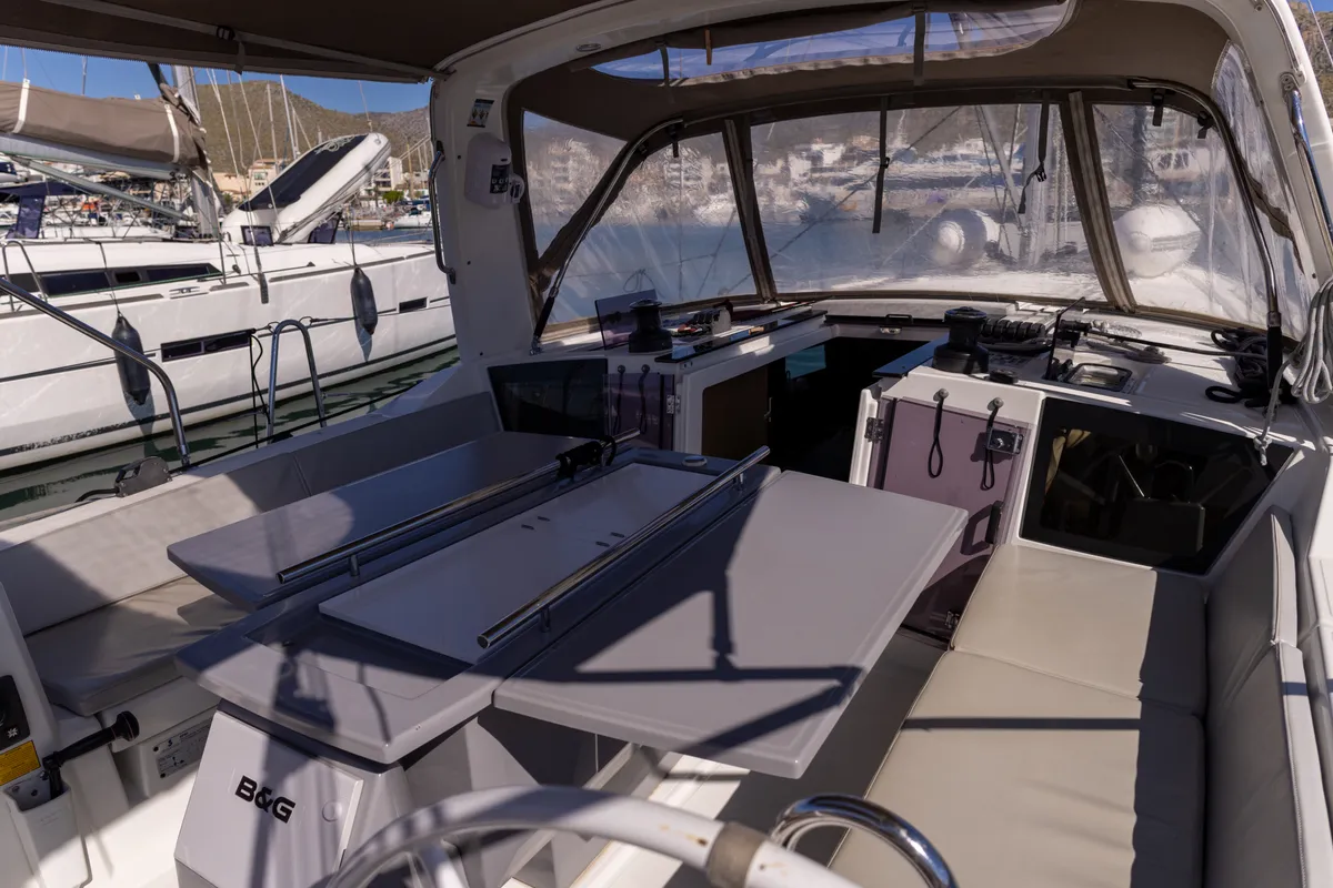 PASSEPARTOUT, a Beneteau Oceanis 41.1 sailboat at Port de Pollença, Spain