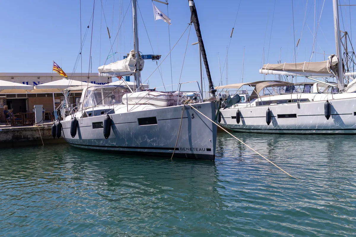 PASSEPARTOUT, a Beneteau Oceanis 41.1 sailboat at Port de Pollença, Spain