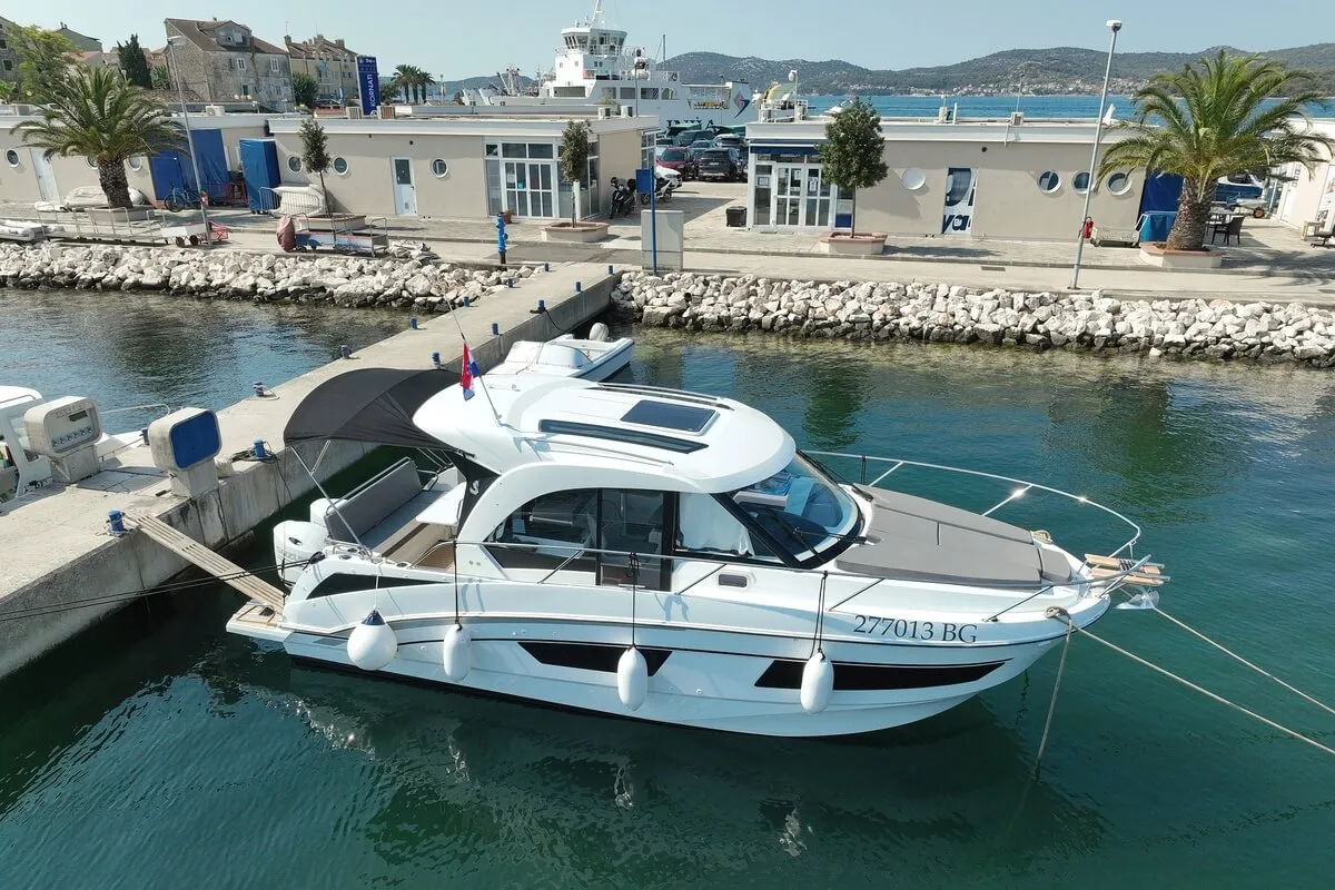 Exterior view of Freeya, a Beneteau Antares 9 OB motorboat at Grad Biograd na Moru, Croatia