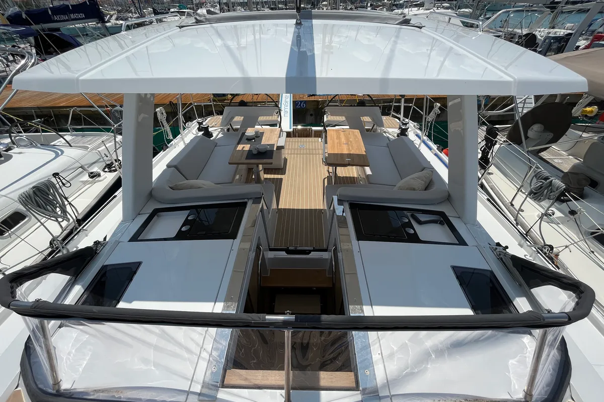 Deck of Time Off, a Hanse 460 sailboat at Rosignano Solvay, Italy