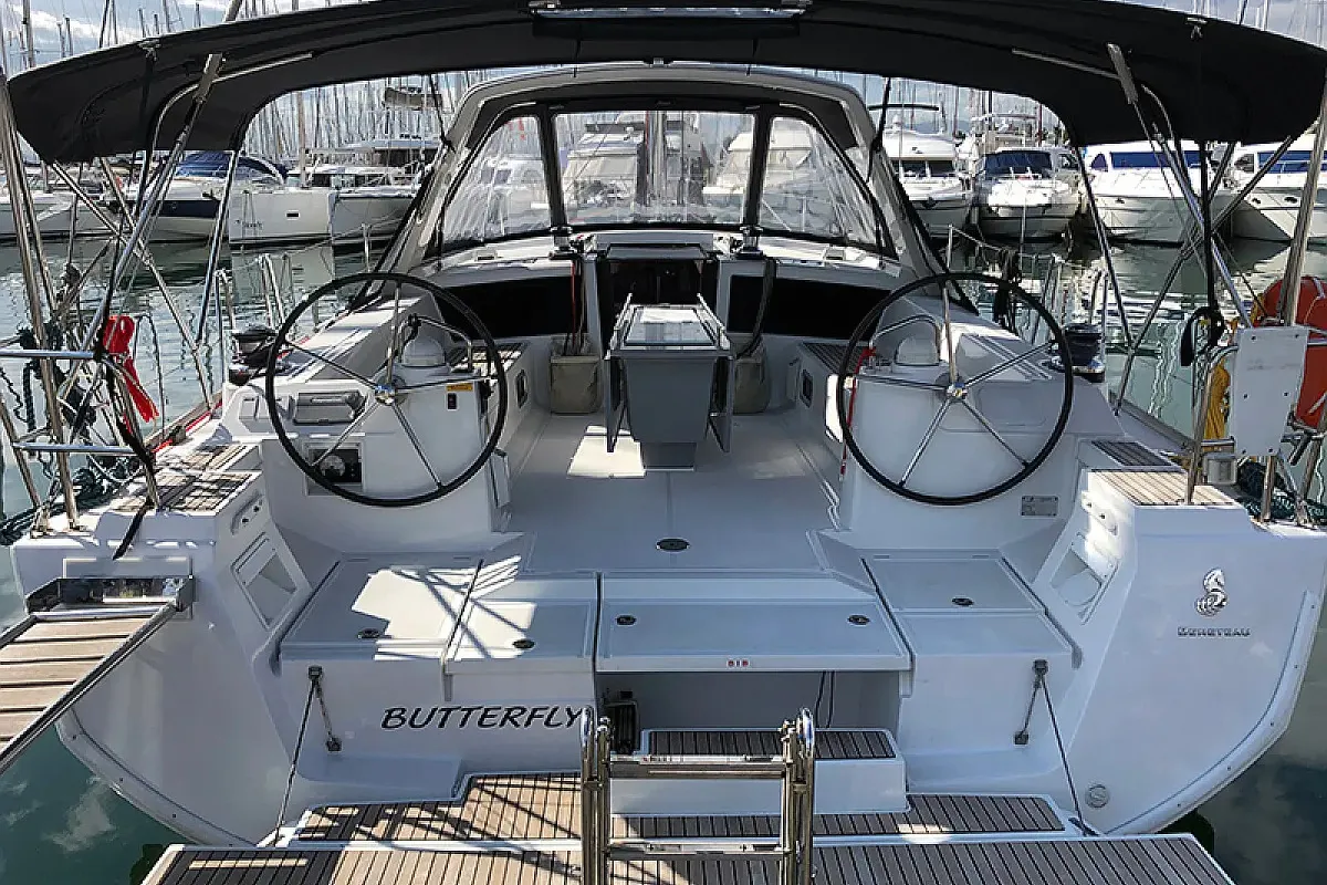 Butterfly, a Beneteau Oceanis 48 sailboat at Volos, Greece
