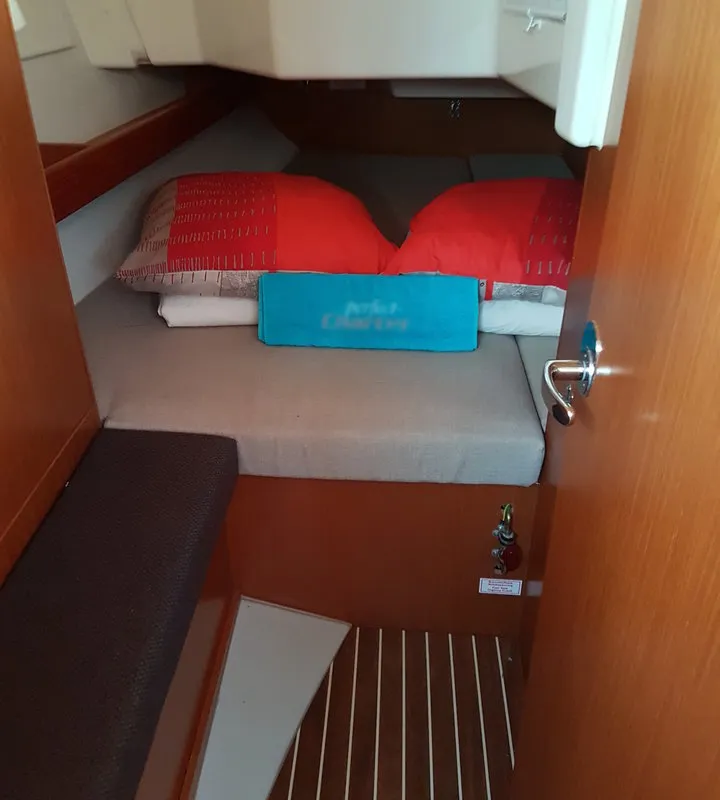 Cabin on Theia, a Bavaria Cruiser 34 sailboat at Punat, Croatia