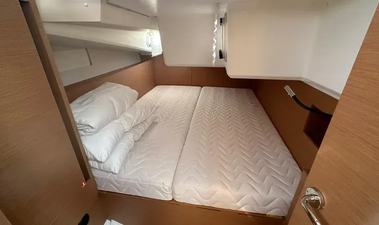 Cabin on Melusina, a Jeanneau Sun Odyssey 490 sailboat at Olbia, Italy