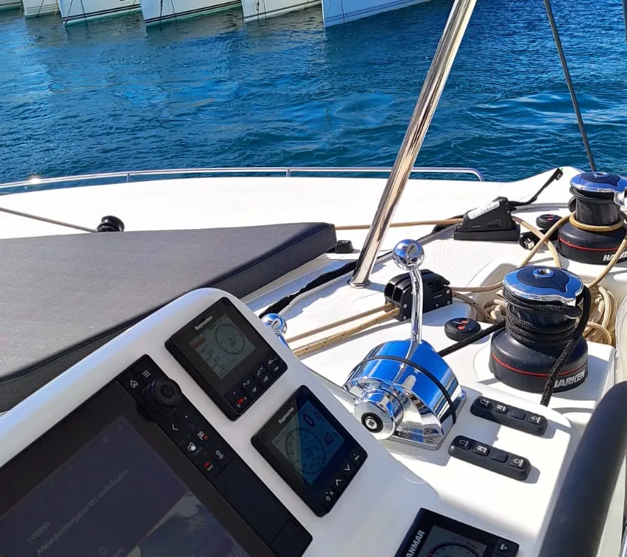 Naf, a Lagoon 51 catamaran at Lavrion, Greece