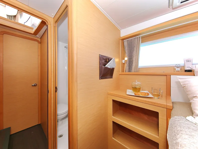 Cabin on Gin Tonic, a Lagoon 39 catamaran at Općina Sukošan, Croatia