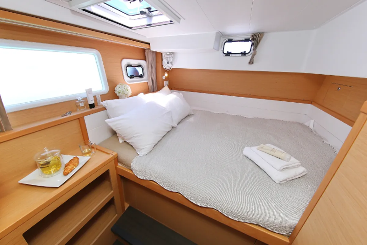Cabin on Gin Tonic, a Lagoon 39 catamaran at Općina Sukošan, Croatia