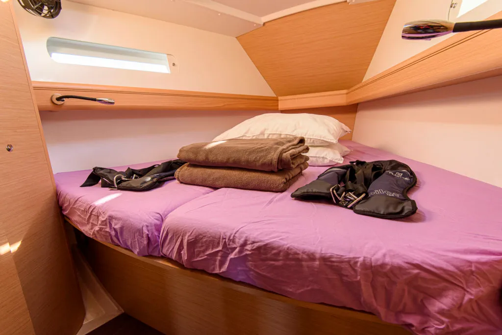Cabin on Birbona, a Jeanneau Sun Odyssey 449 sailboat at San Vincenzo, Italy