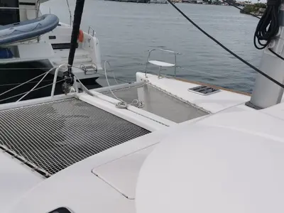 LANME, a Lagoon 380 catamaran at Propriano, France