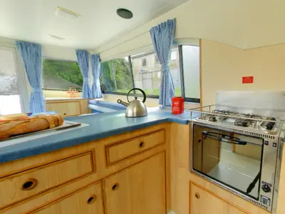 Galley of Salsa A - Comfort 22, a Cygnet Salsa A motorboat at Casier, Italy