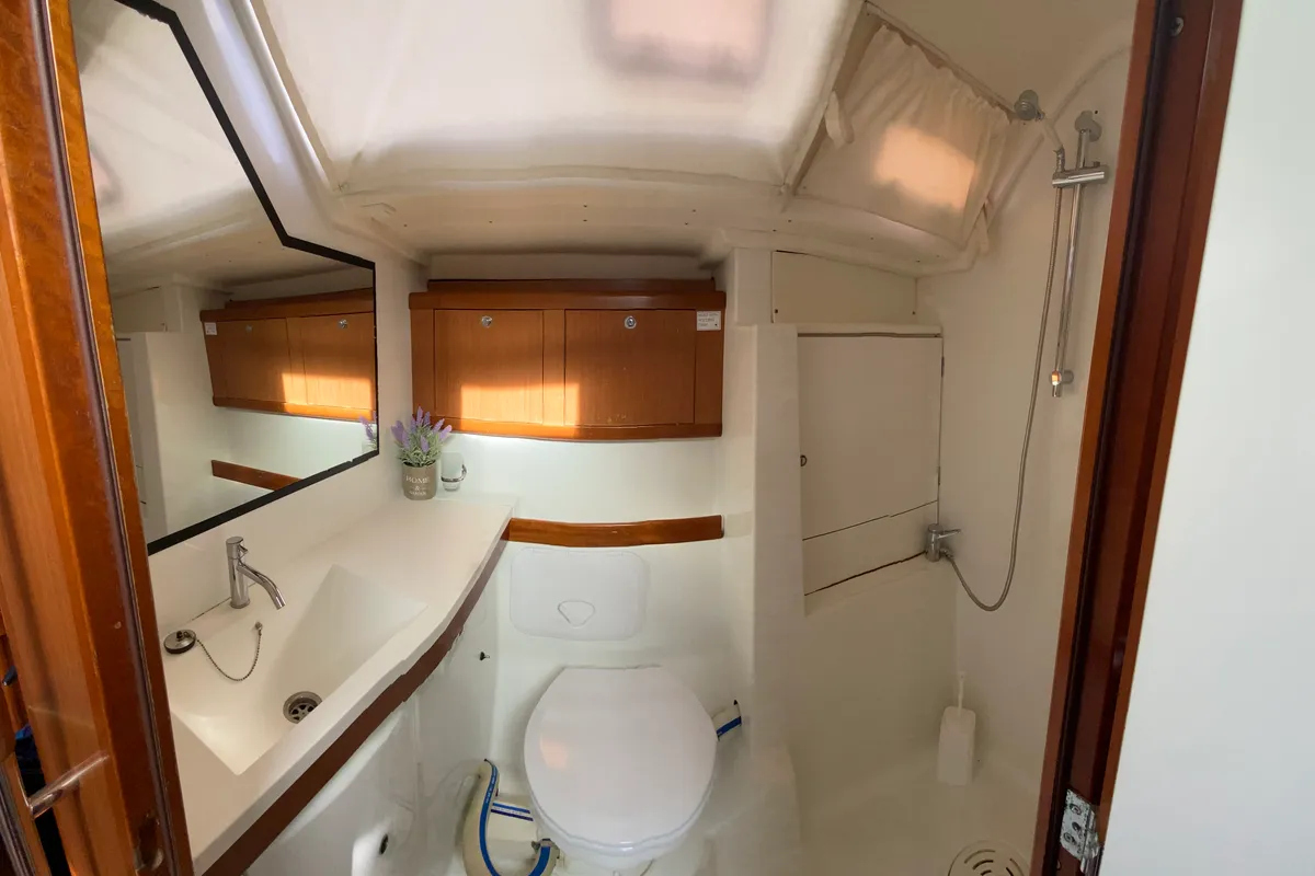 Head on Valasia, a Beneteau Oceanis 54 sailboat at Municipal Unit of Elefsina, Greece