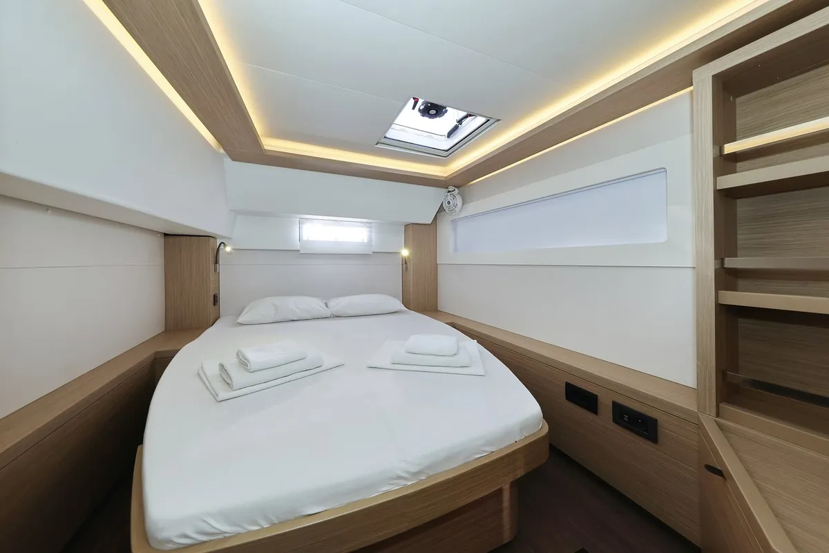 Cabin on Ship Happens, a Lagoon 46 catamaran at Općina Sukošan, Croatia