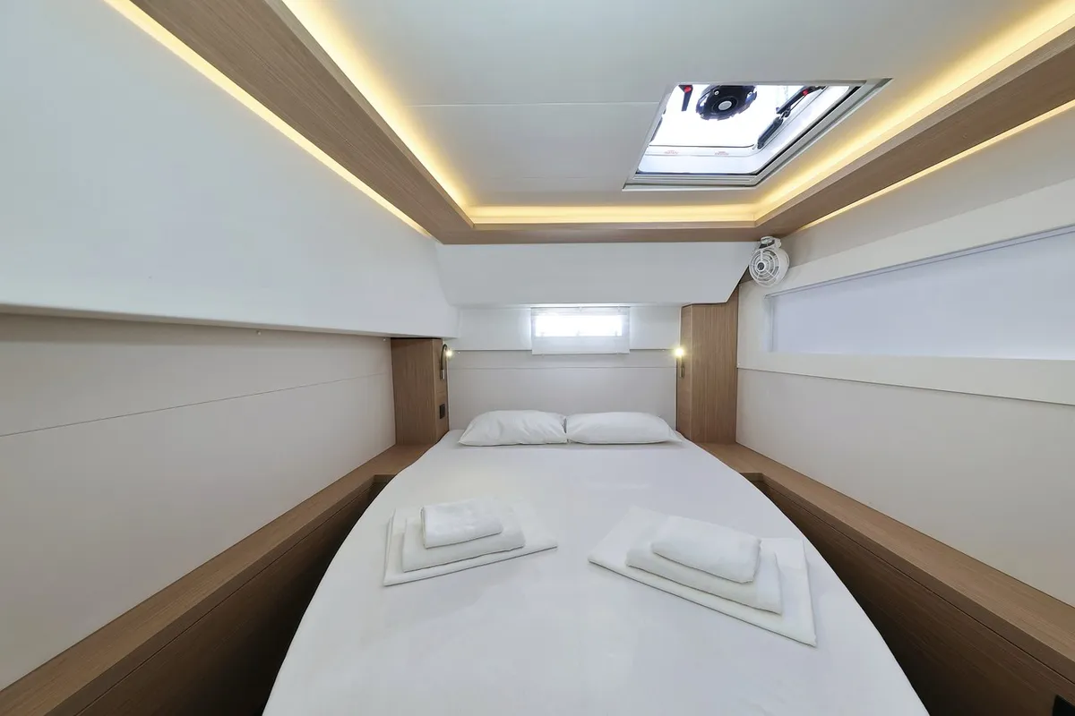 Cabin on Ship Happens, a Lagoon 46 catamaran at Općina Sukošan, Croatia