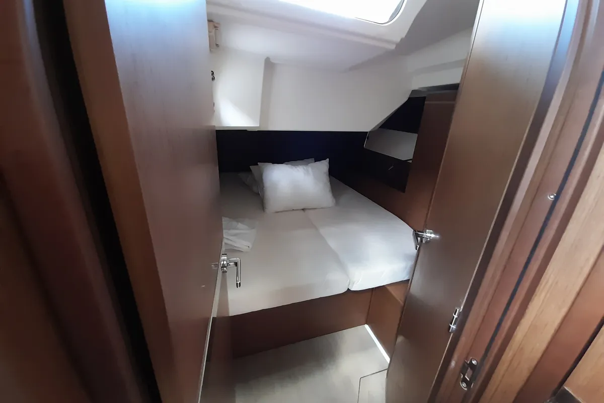 Cabin on Okiroi, a Beneteau Oceanis 46.1 sailboat at Municipal Unit of Lefkada, Greece