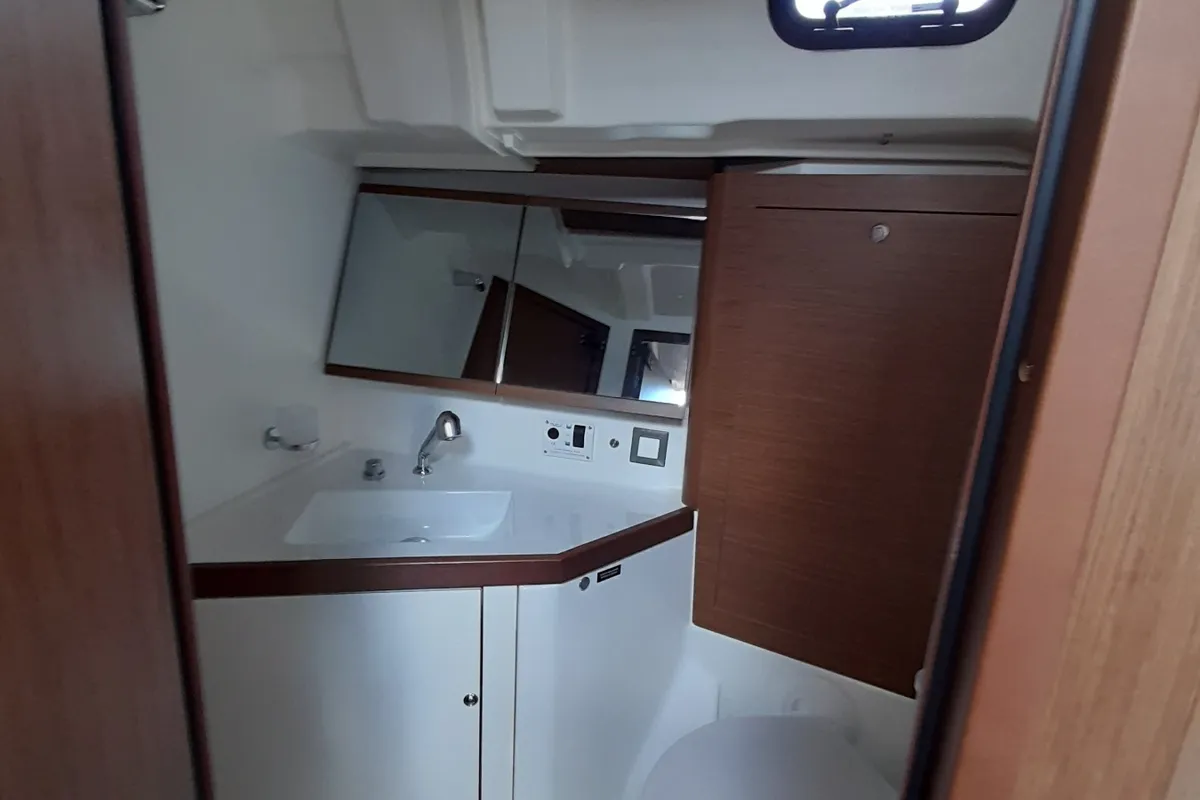Head on Okiroi, a Beneteau Oceanis 46.1 sailboat at Municipal Unit of Lefkada, Greece
